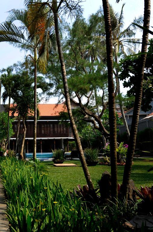 Surya Kencana Seaside Hotel Pangandaran Exterior photo